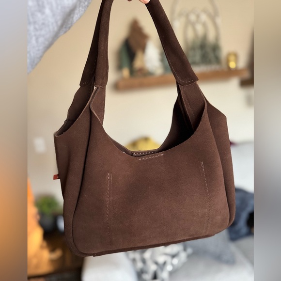 Portland Leather Goods Medium Madison Shoulder Bag - Picture 4 of 7